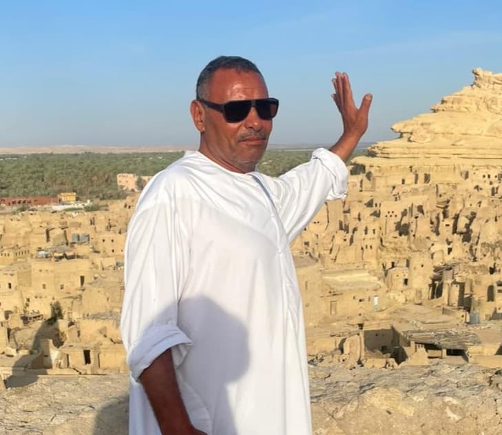 علي داخلي