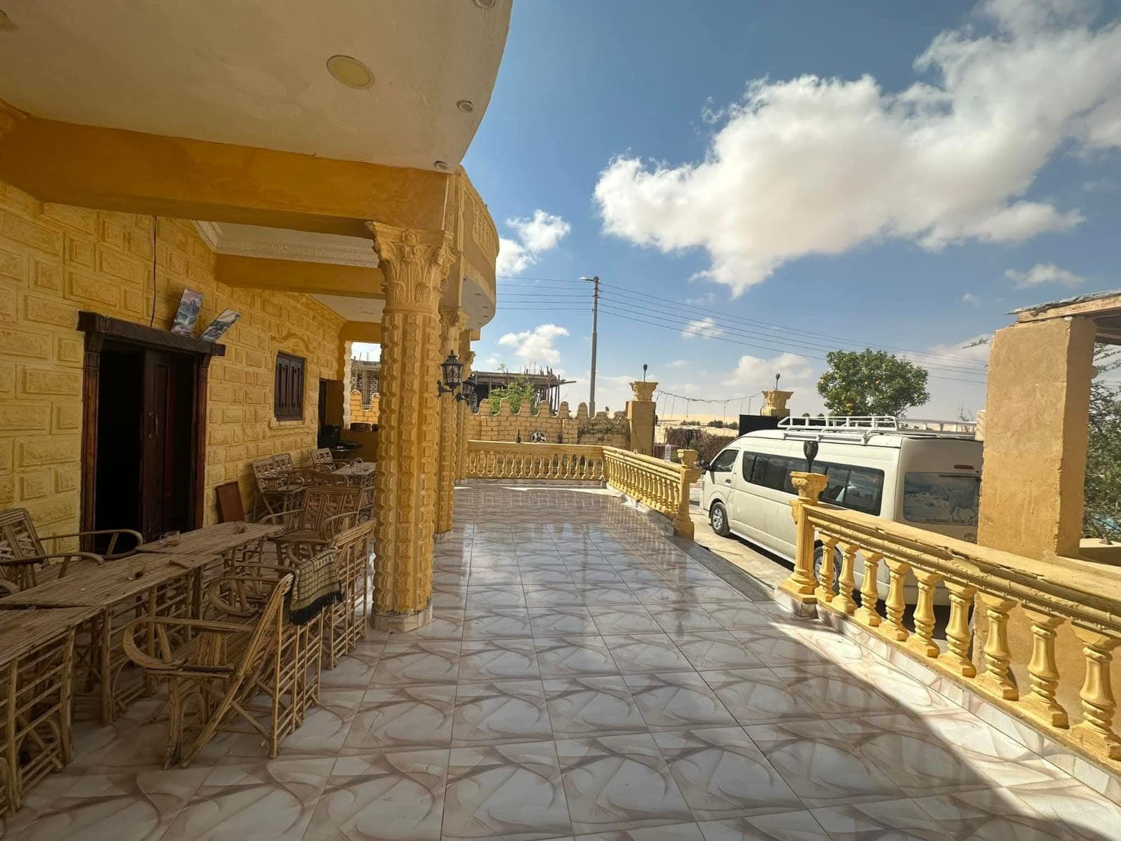 فندق جاجال هاوس